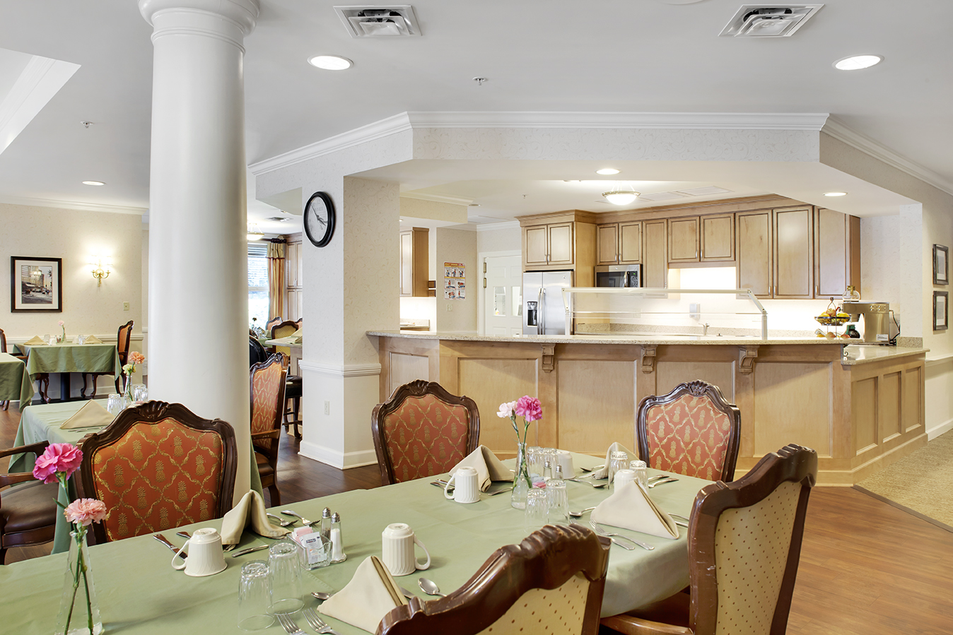 Sunrise of Barrington REM dining room
