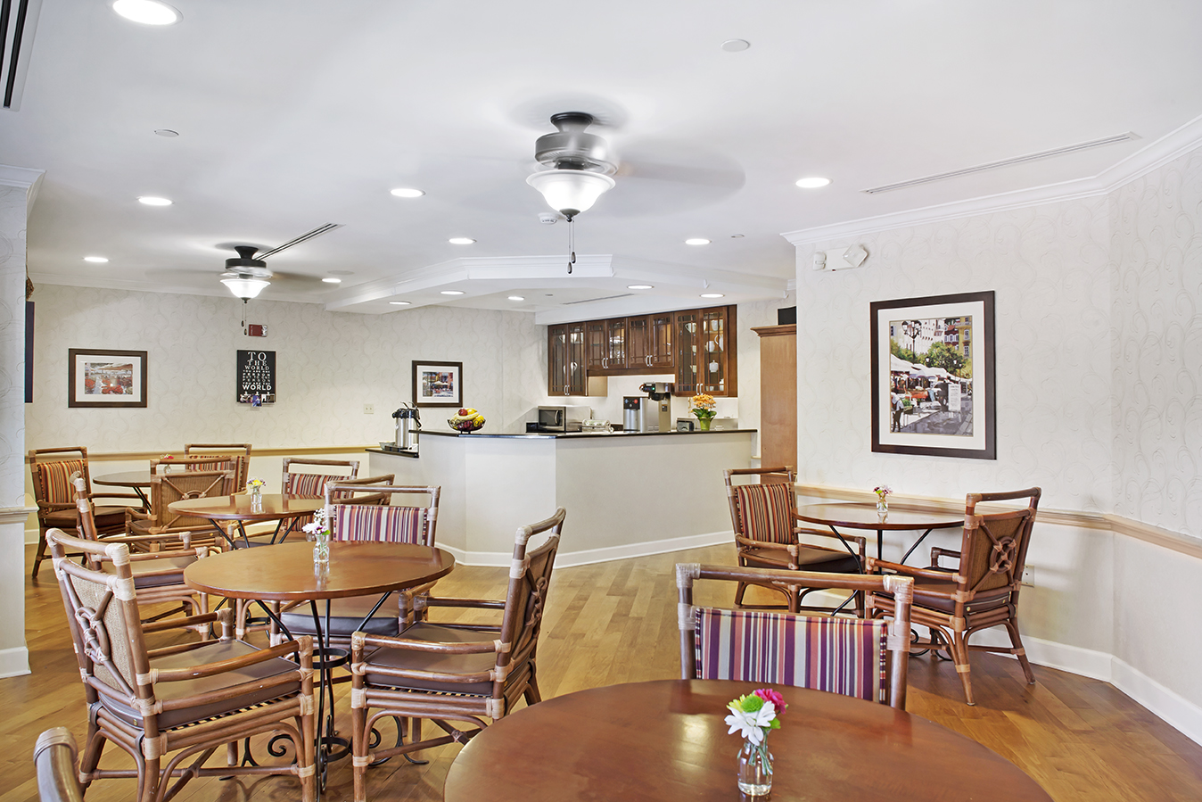 Sunrise of Barrington bistro