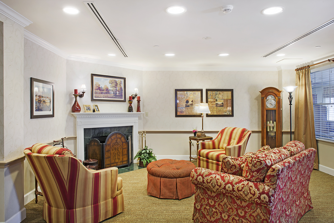 Sunrise of Barrington living room